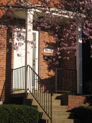 [4Oth St. NW near Tenleytown (Washington, DC USA) - Spring 2006]